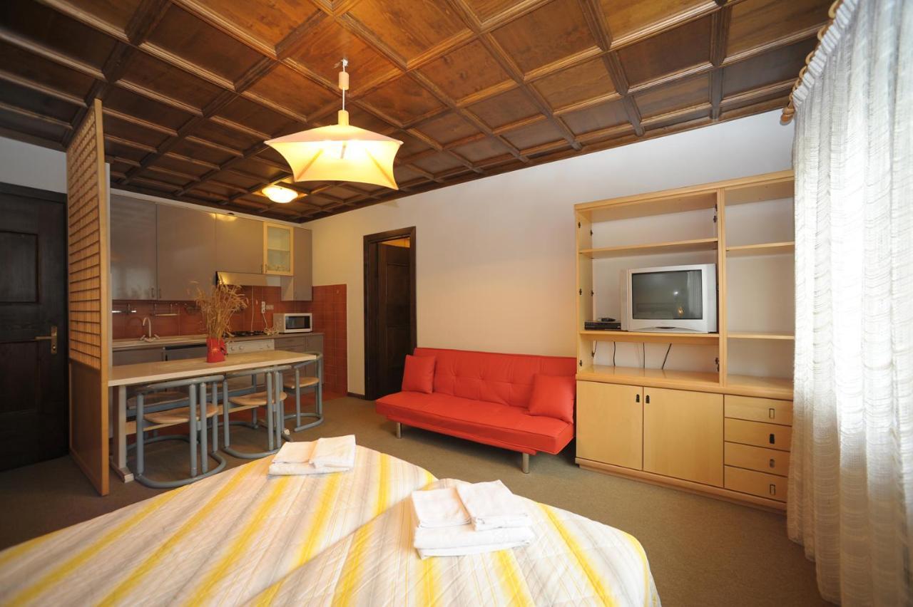 Residence Regina Delle Dolomiti Rocca Pietore Buitenkant foto