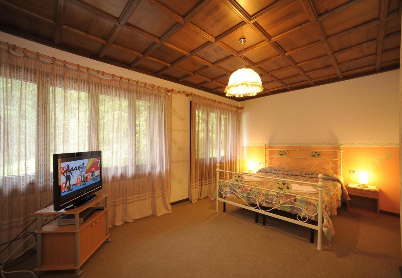 Residence Regina Delle Dolomiti Rocca Pietore Buitenkant foto