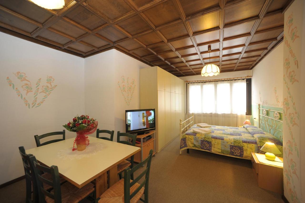 Residence Regina Delle Dolomiti Rocca Pietore Buitenkant foto